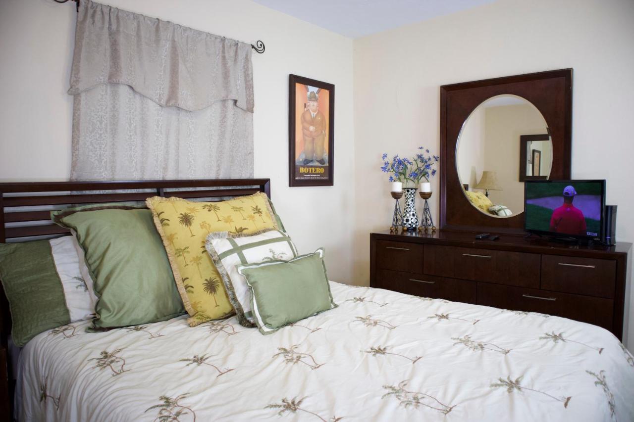 Great Location Near Downtown & Airport Villa Тампа Екстериор снимка